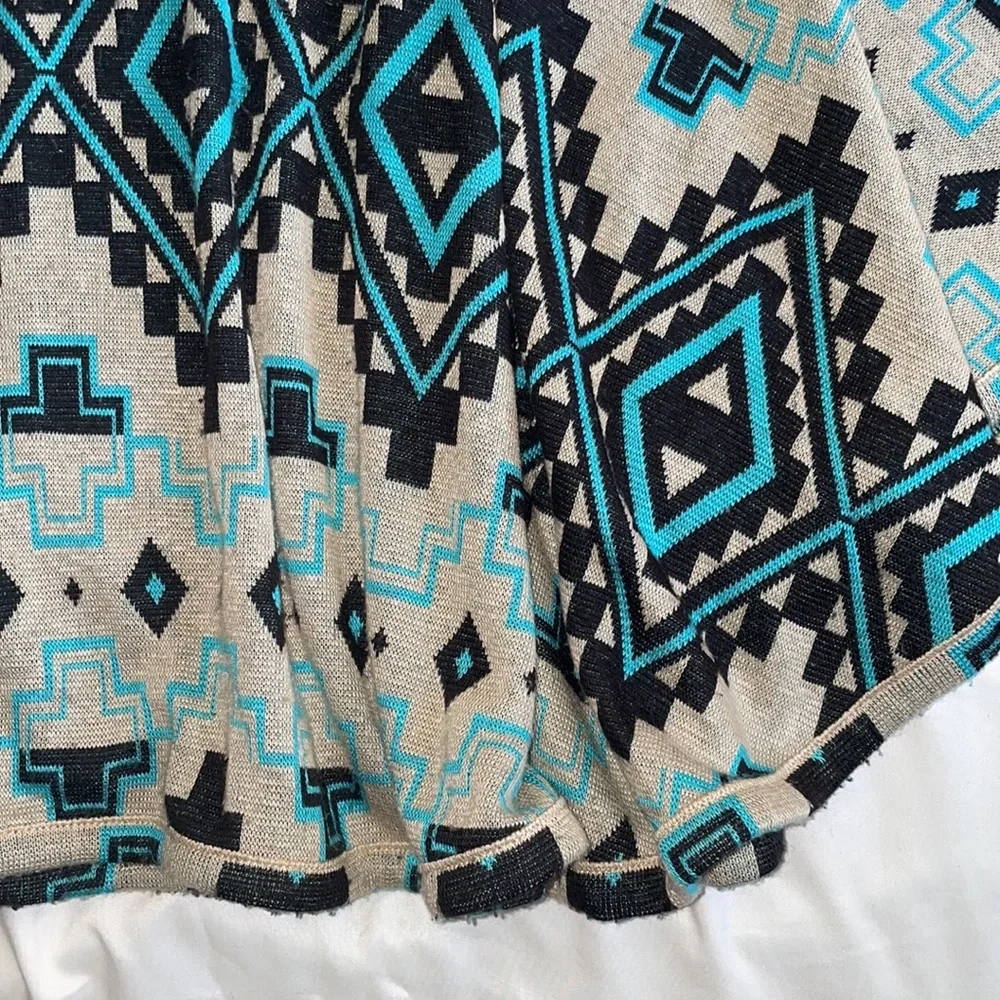 Large Overthrow Boho Shirt - Picture 6 of 7